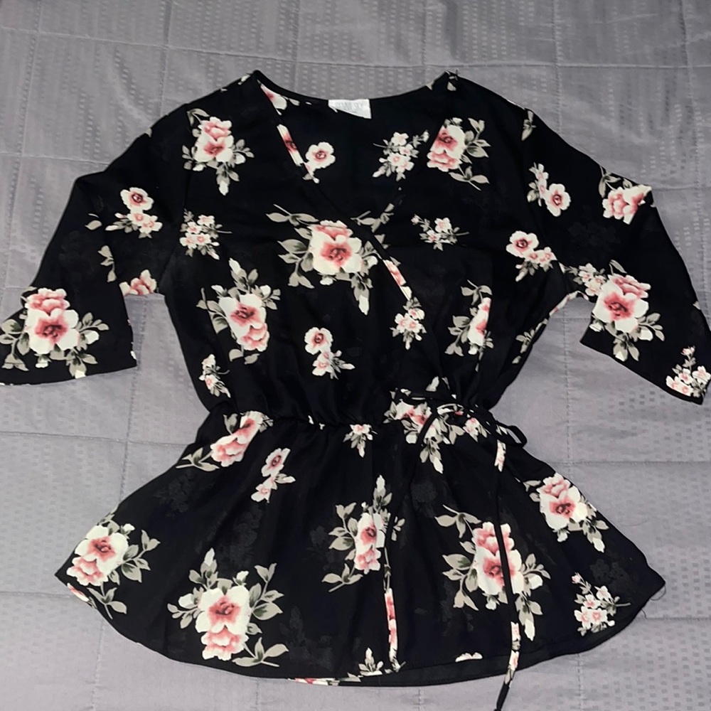 Peplum, Floral top